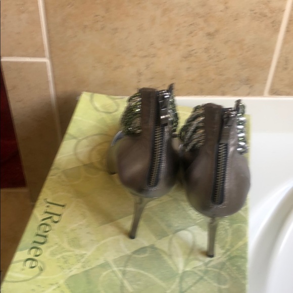 J. Renee Metallic Makenay heels - Picture 3 of 7